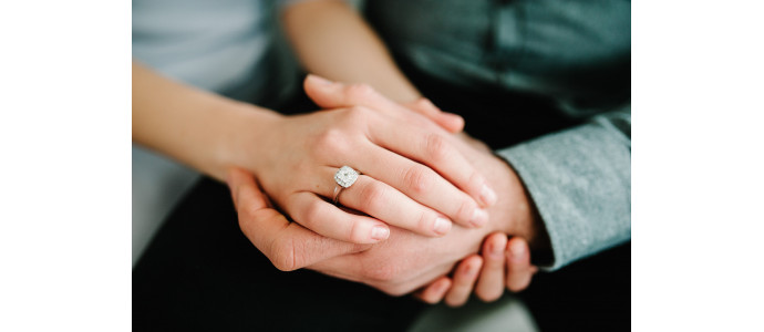 Cena pierścionka zaręczynowego - ile wypada na niego przeznaczyć?